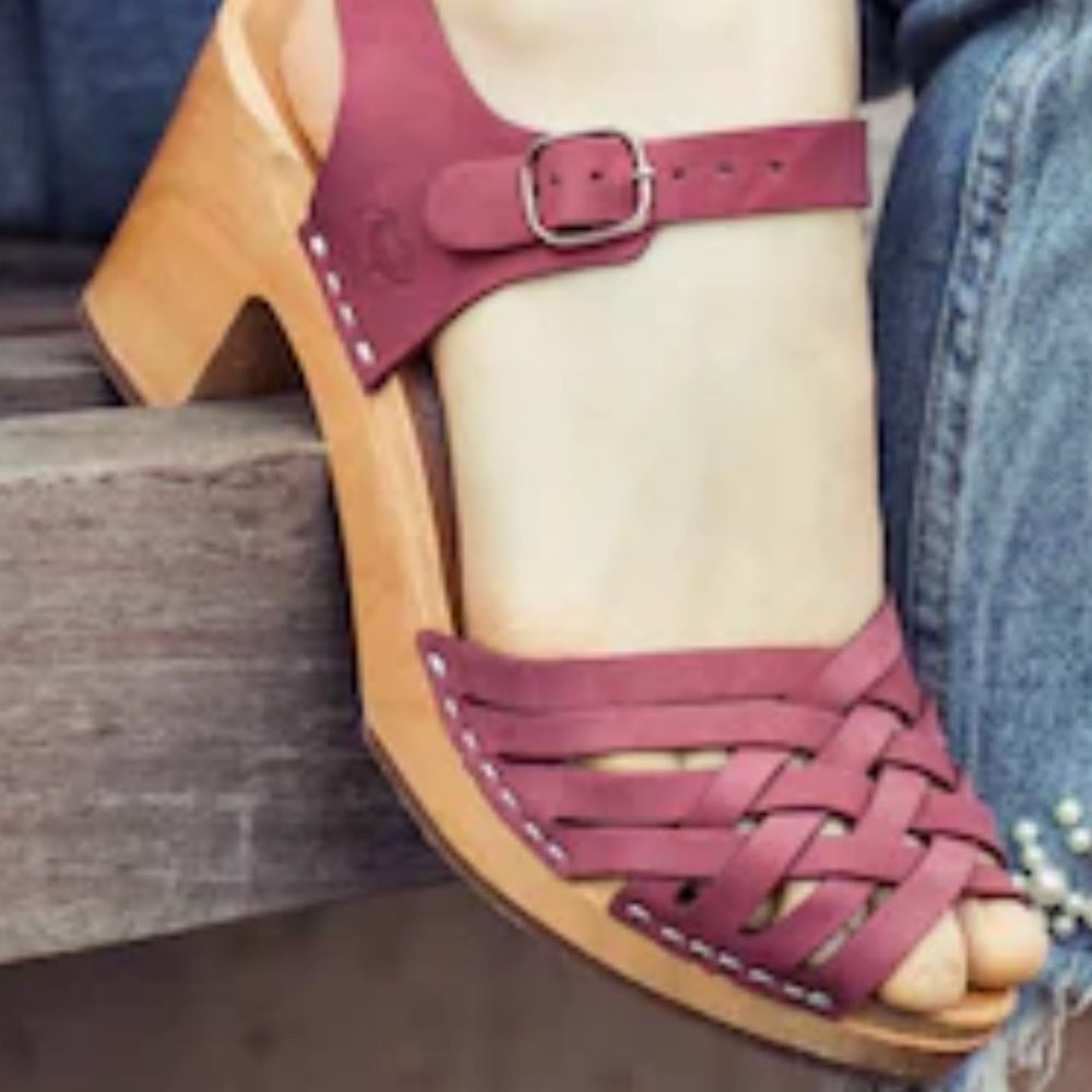 Women's Burgundy clogs by Kulikstyle  Leather - size 37‎ worn once